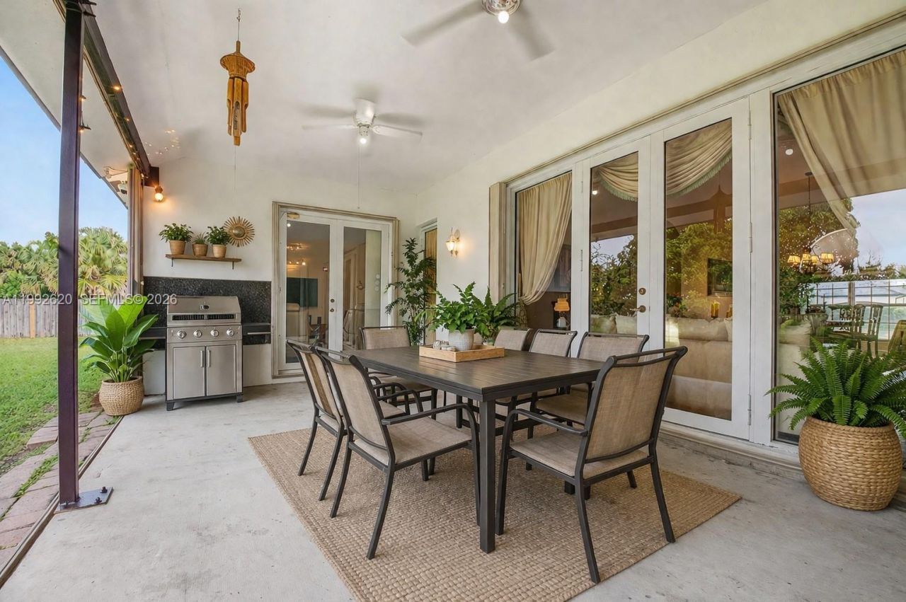 17113 SW 215th Ter, Miami, FL 33187 Photo