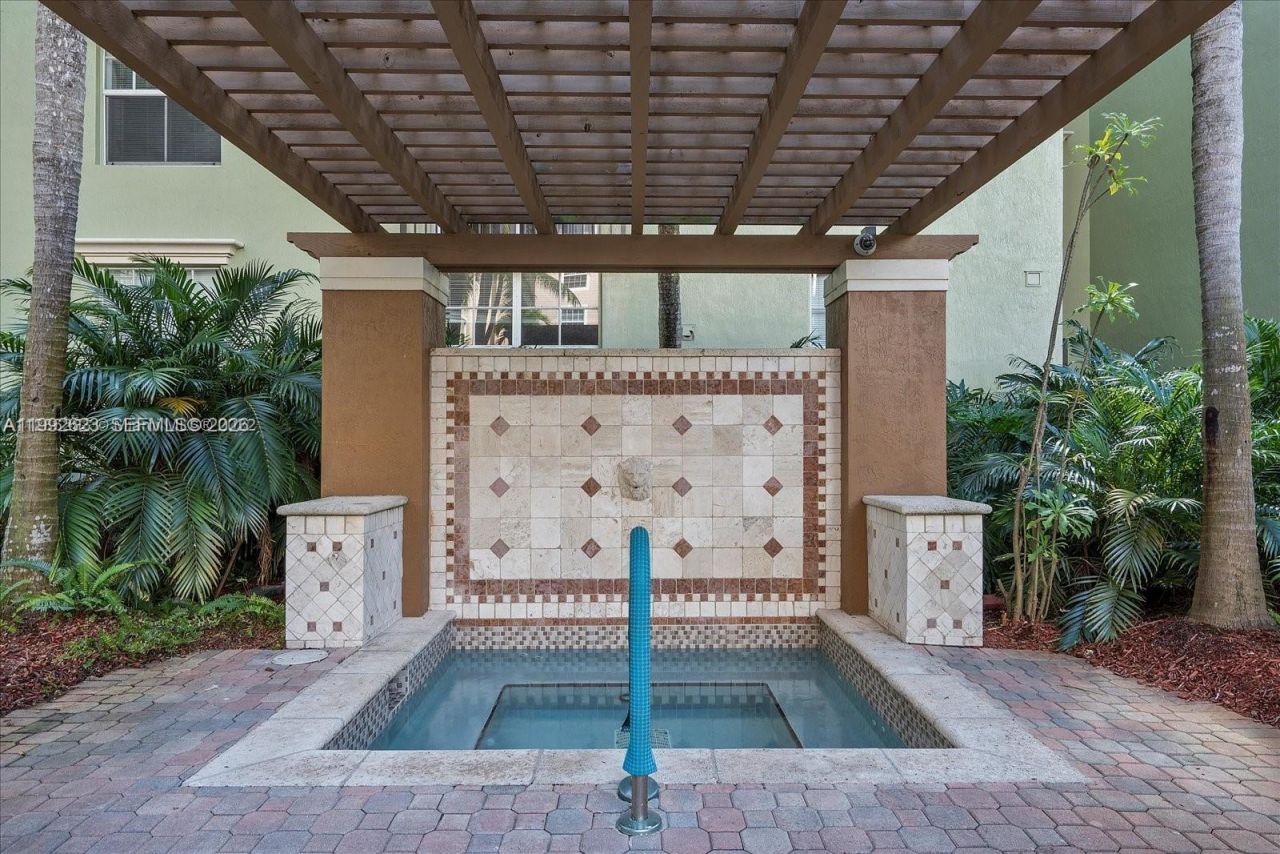 1900 Van Buren St , Unit 411B, Hollywood, FL 33020 Photo