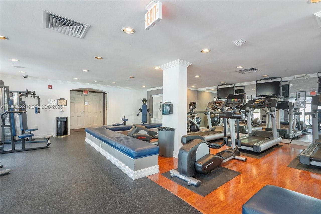 1900 Van Buren St , Unit 411B, Hollywood, FL 33020 Photo