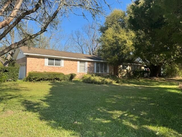 1757 Saint Matthews Road Photo 1