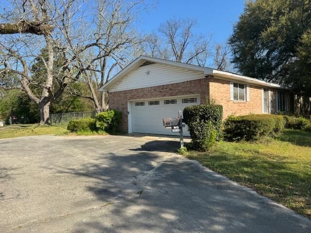 1757 Saint Matthews Road Photo 2