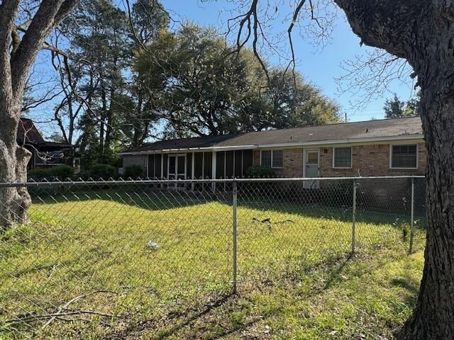 1757 Saint Matthews Road Photo 4