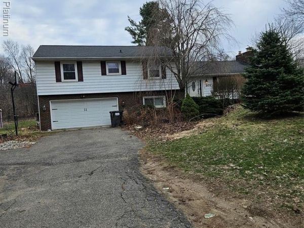 203 S. Burkhart Rd. S Burkhart Road, Marion Twp, MI 48843