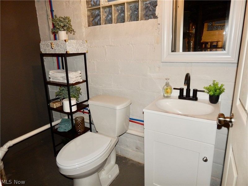 1718 Cook Avenue , Cleveland, OH 44109 Photo 21