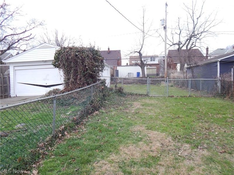 1718 Cook Avenue , Cleveland, OH 44109 Photo 28