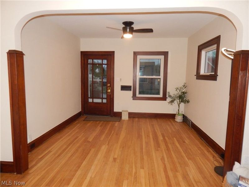 1718 Cook Avenue , Cleveland, OH 44109 Photo 6