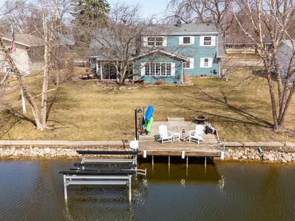 917 WINDWARD COURT, Oshkosh, WI 54901