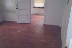 269 S Maple Avenue photo 4