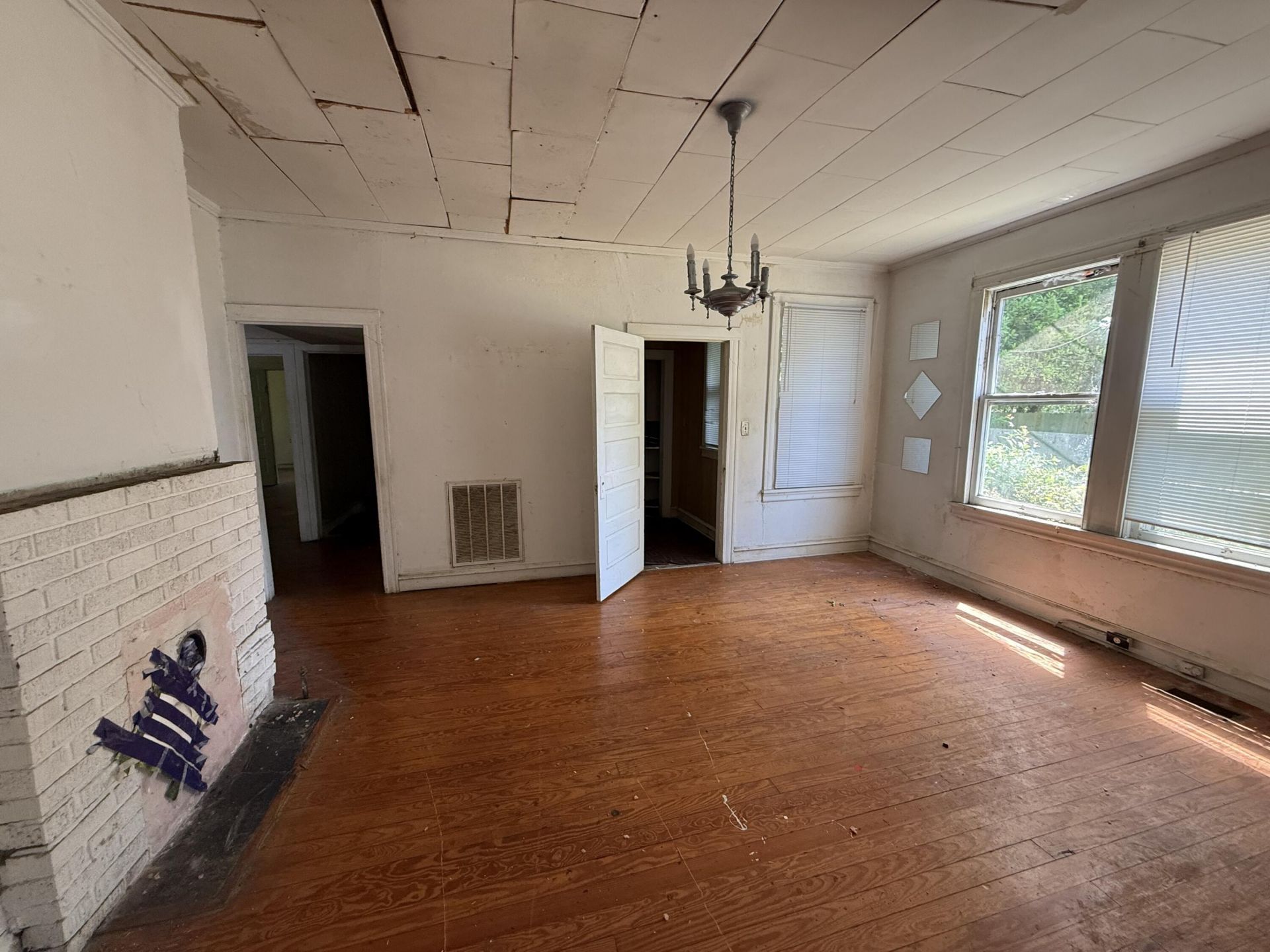 269 S Maple Avenue Photo 4