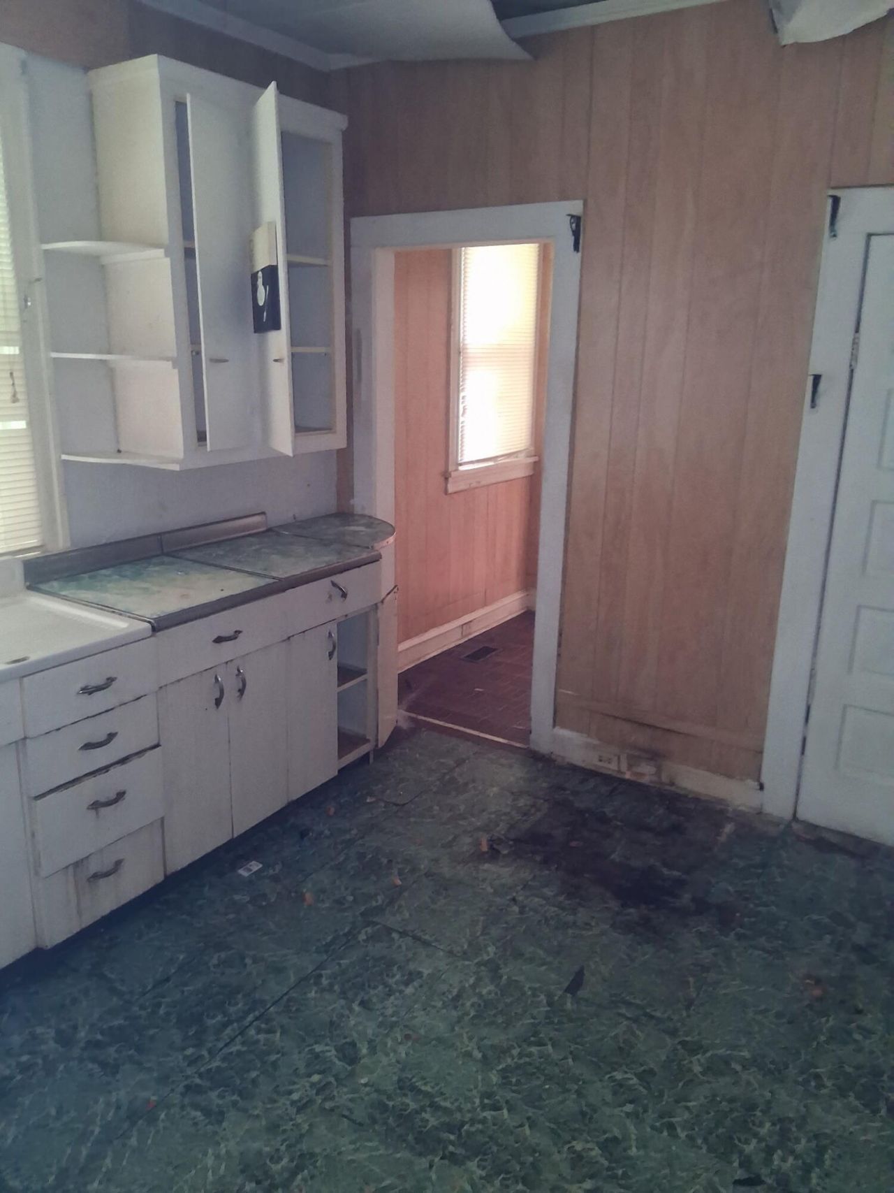 269 S Maple Avenue Photo 5