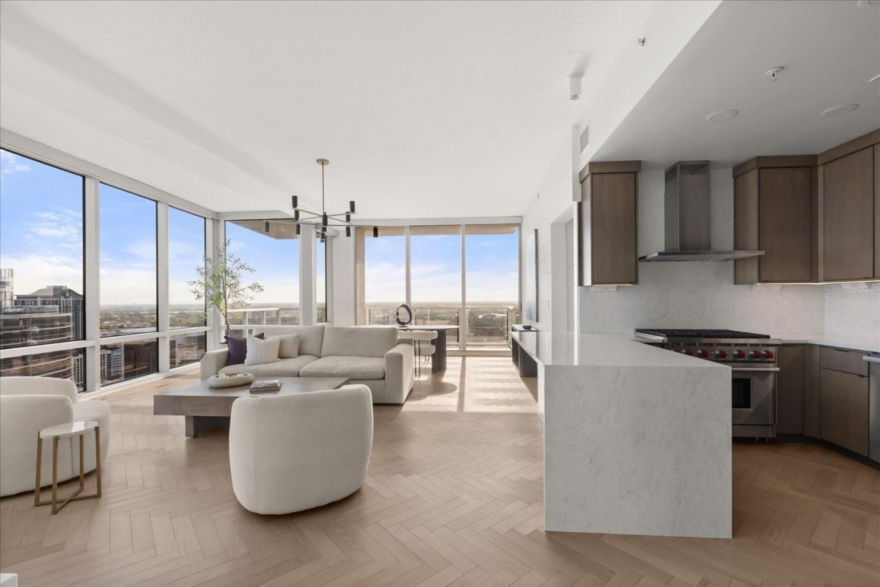 150 E Robinson Street, Unit 30C-2, Orlando, FL 32801 Photo