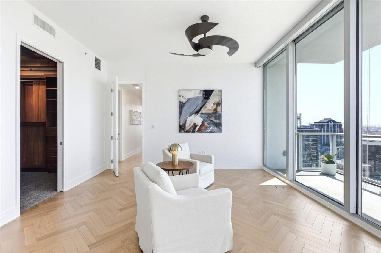 150 E Robinson Street, Unit 30C-2, Orlando, FL 32801 Photo