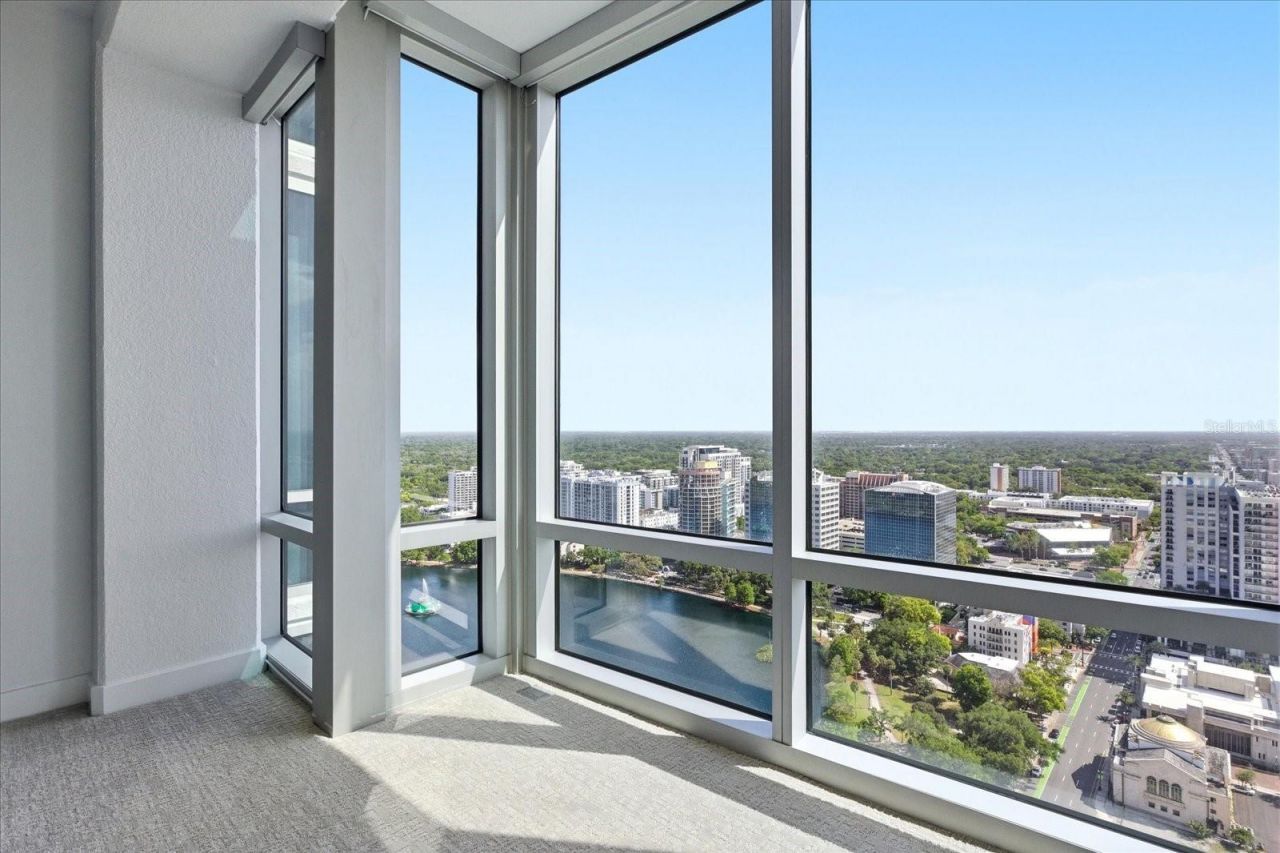 150 E Robinson Street, Unit 30C-2, Orlando, FL 32801 Photo