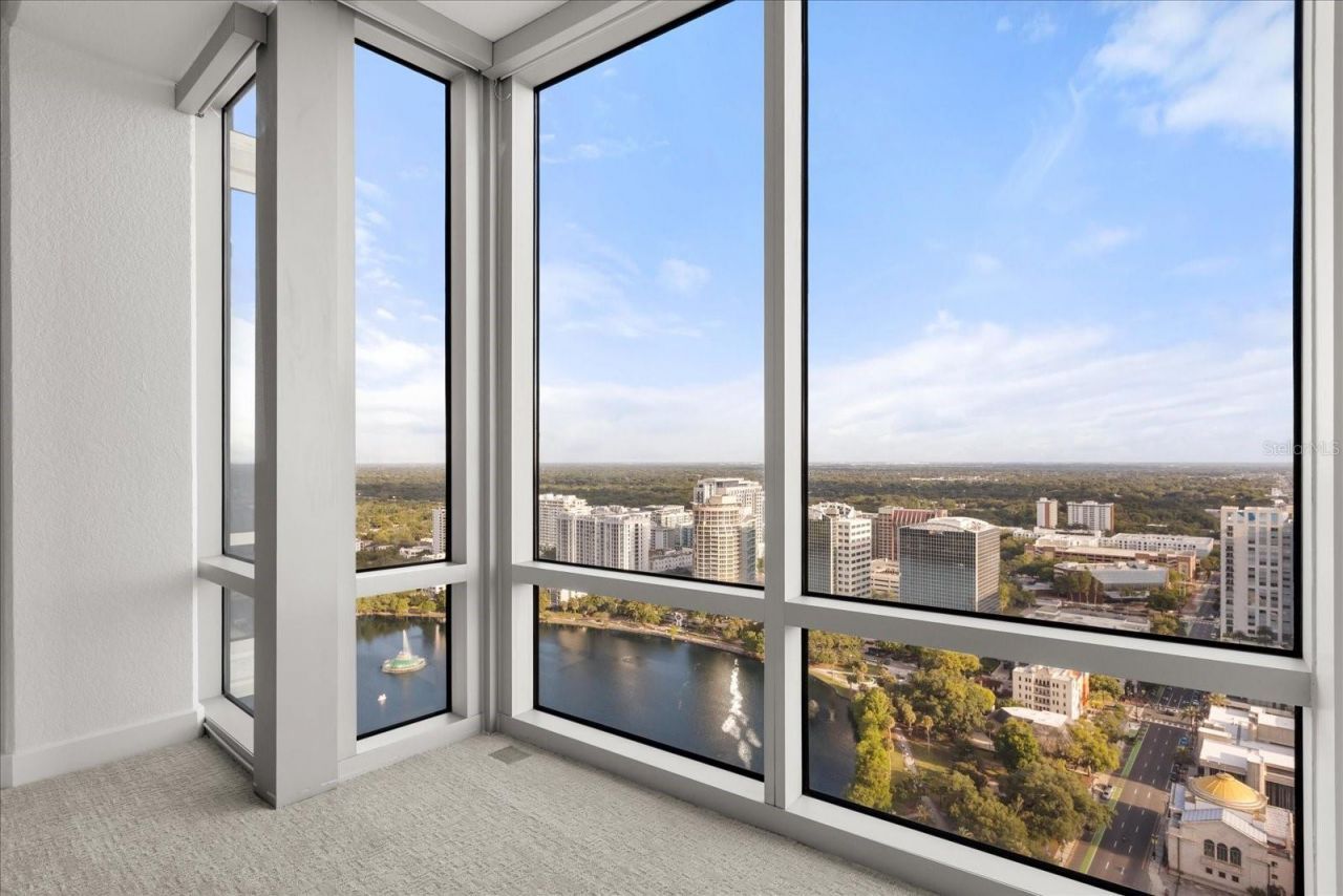 150 E Robinson Street, Unit 30C-2, Orlando, FL 32801 Photo