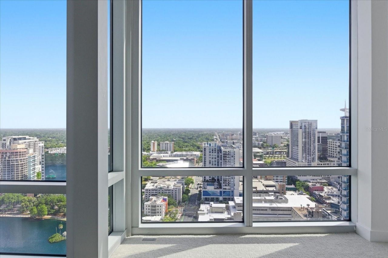 150 E Robinson Street, Unit 30C-2, Orlando, FL 32801 Photo