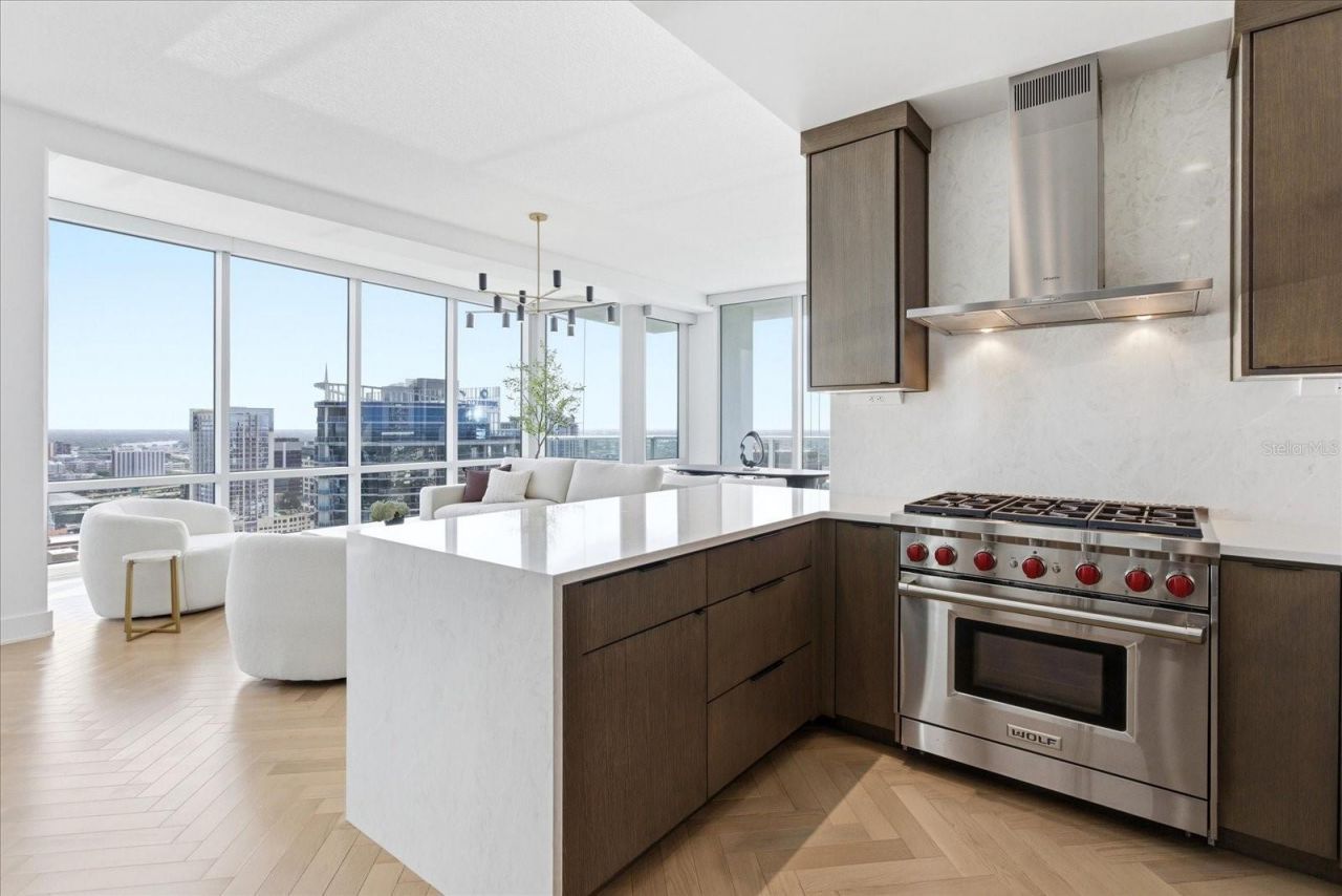 150 E Robinson Street, Unit 30C-2, Orlando, FL 32801 Photo