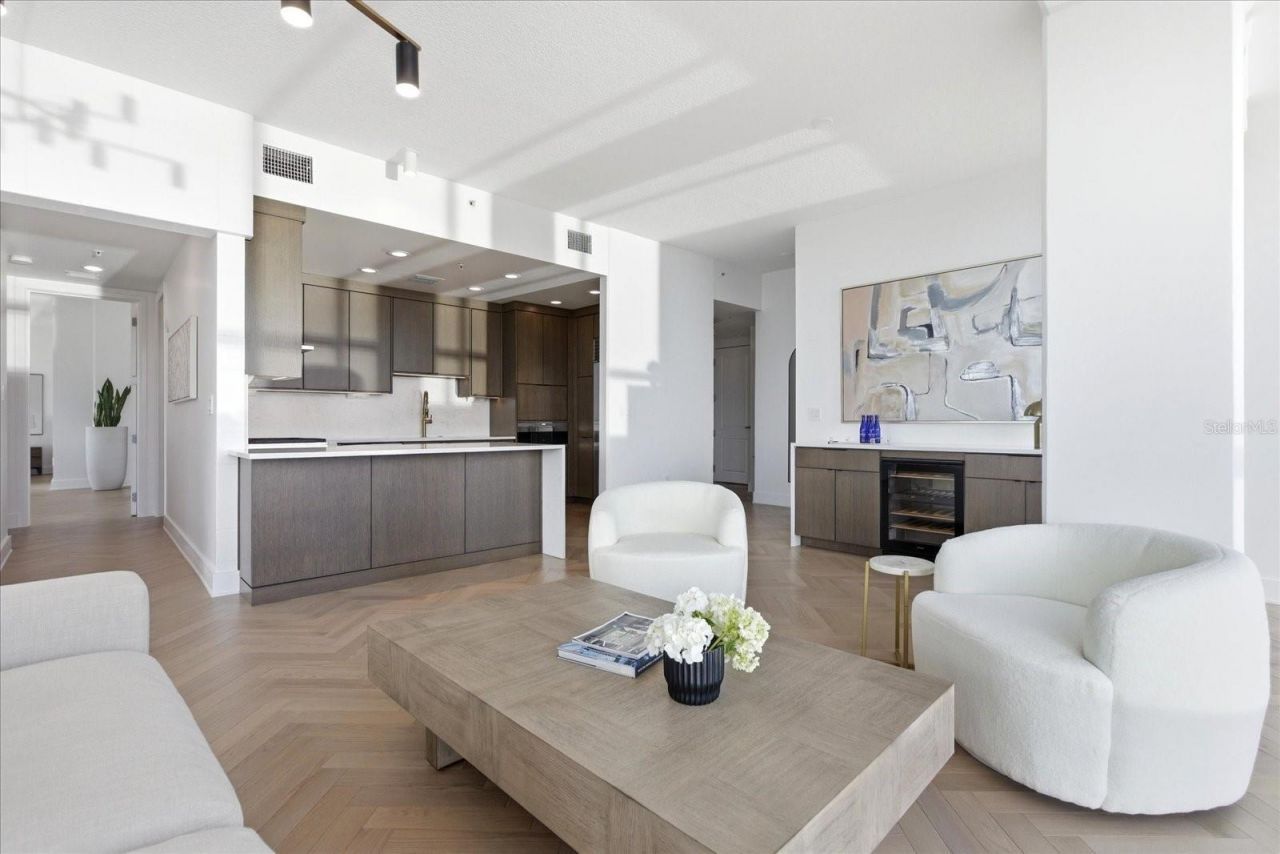 150 E Robinson Street, Unit 30C, Orlando, FL 32801 Photo