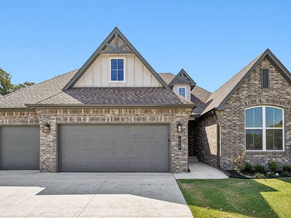 658 W 83rd Street S, Tulsa, OK 74132