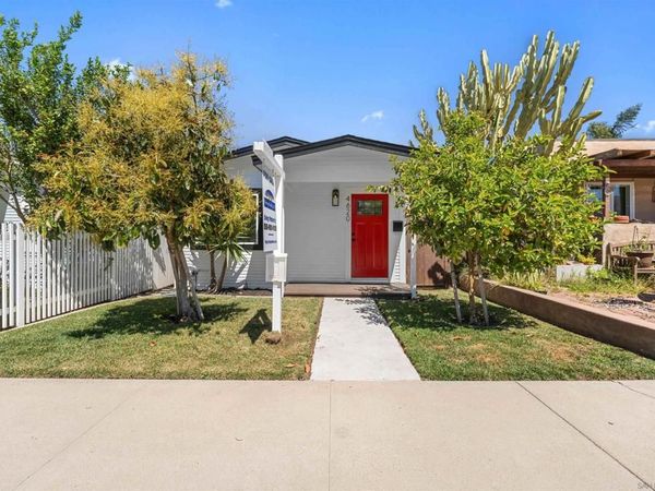 4620 Greene St, San Diego, CA 92107