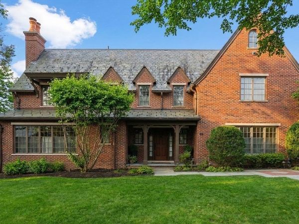 66 Montrose St, Newton, MA 02458