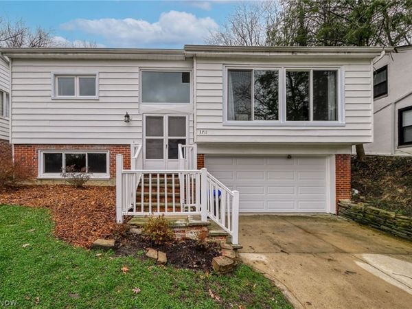 3711 Meadowbrook Boulevard, University Heights, OH 44118