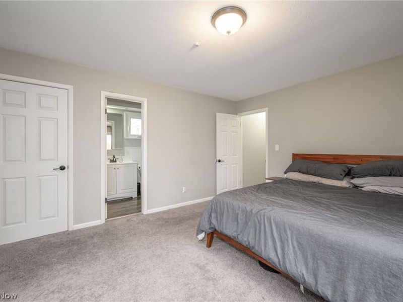 3711 Meadowbrook Boulevard, University Heights, OH 44118 Photo 13