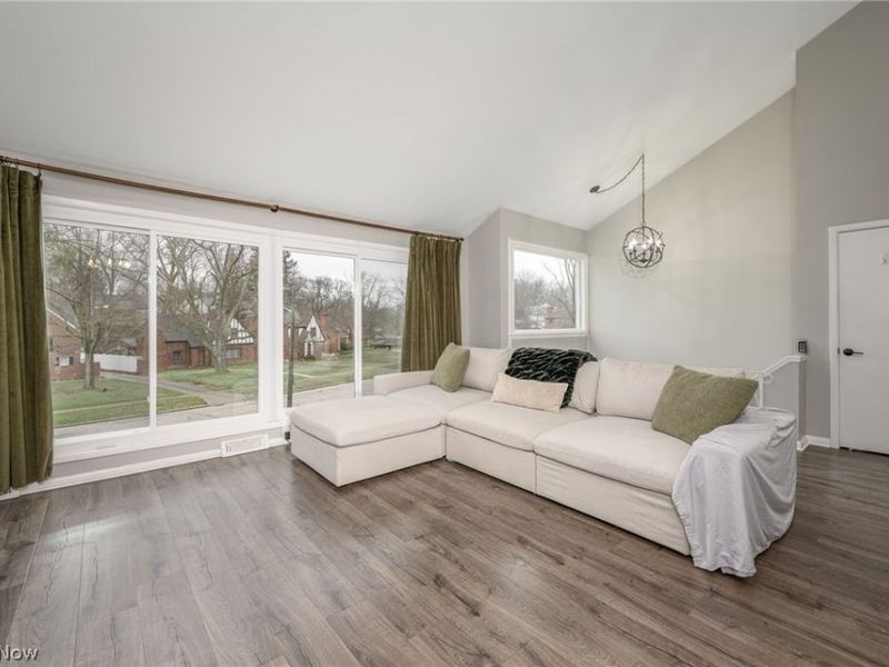 3711 Meadowbrook Boulevard, University Heights, OH 44118 Photo 3