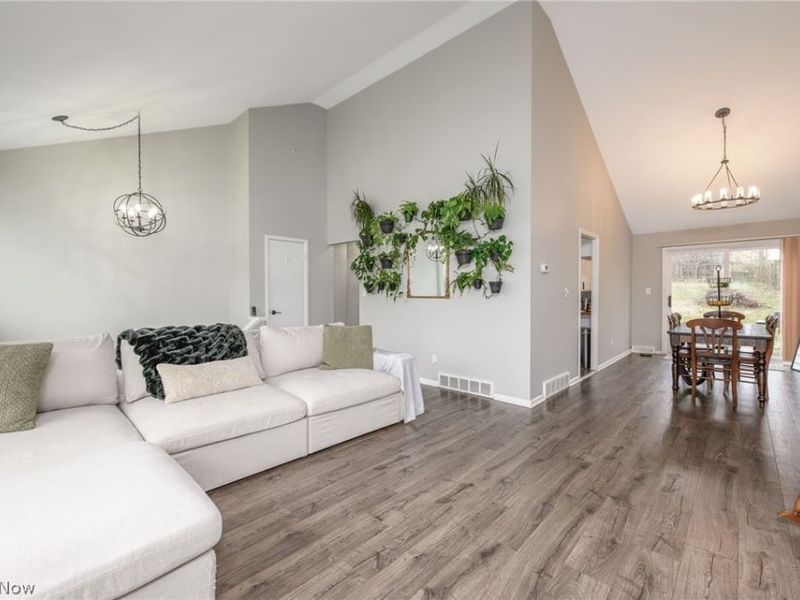 3711 Meadowbrook Boulevard, University Heights, OH 44118 Photo 4