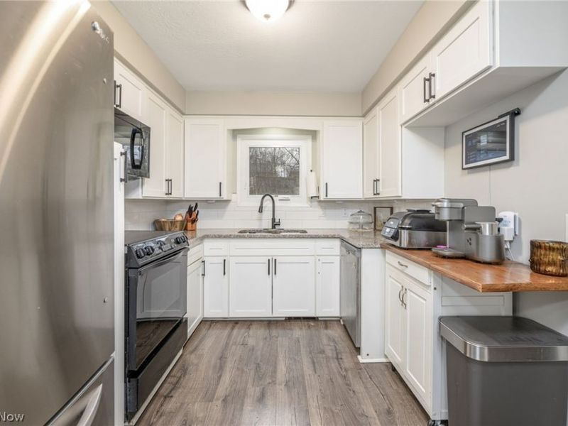 3711 Meadowbrook Boulevard, University Heights, OH 44118 Photo 7