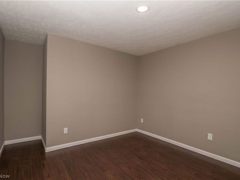 318 Elmport Avenue NE, Canton, OH 44704 Photo 11