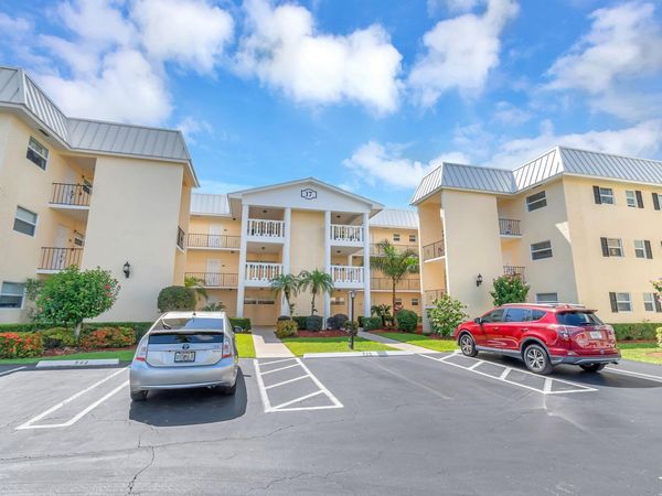 17 Colonial Club Drive, Unit 204, Boynton Beach, FL 33435