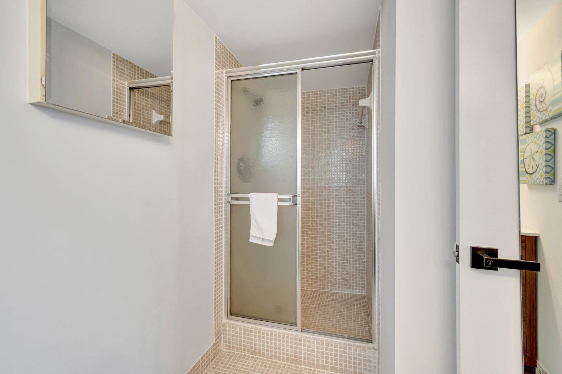 17 Colonial Club Drive, Unit 204, Boynton Beach, FL 33435 Photo