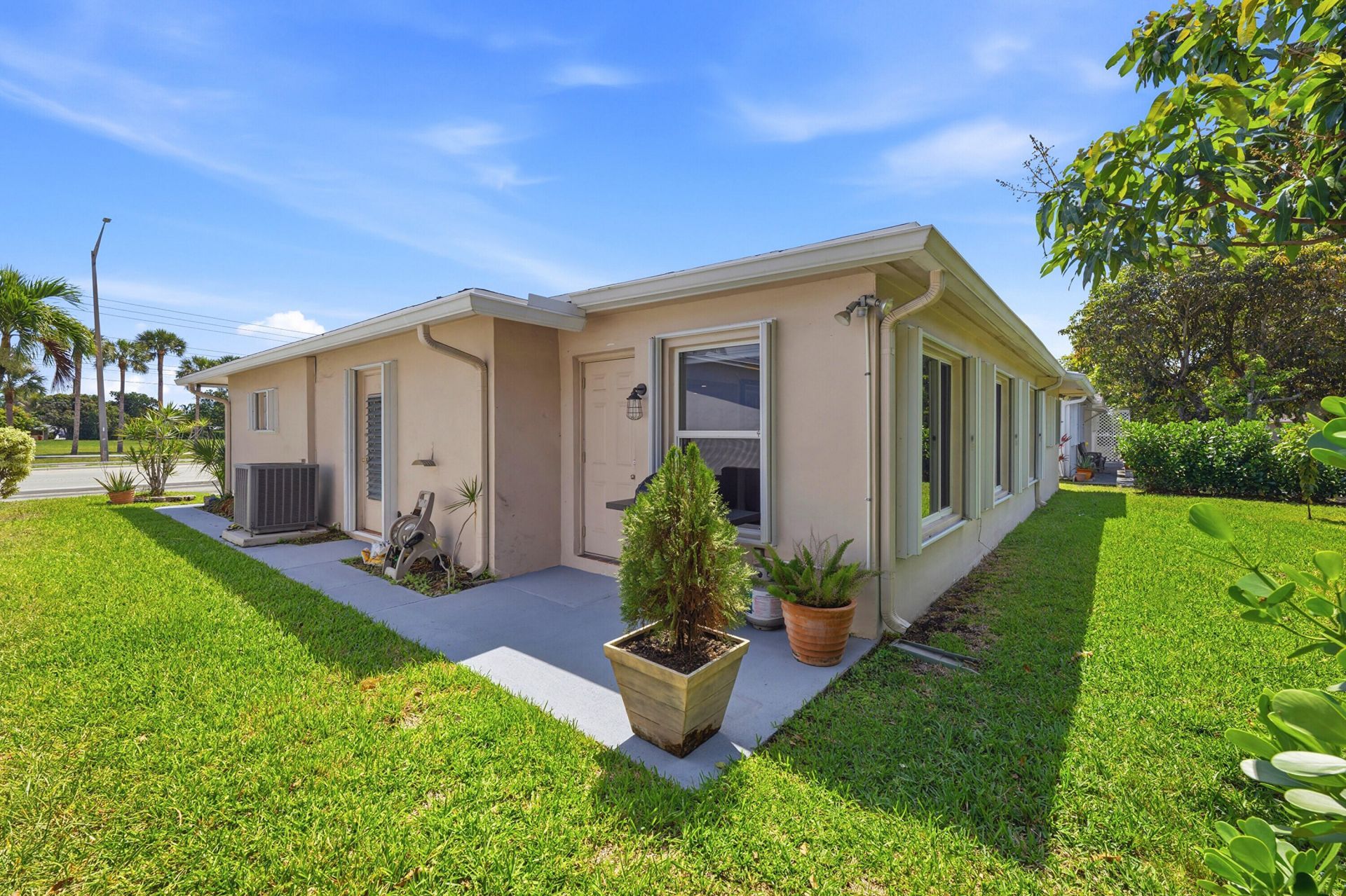 1125 N Rock Island Road, Margate, FL 33063 Photo