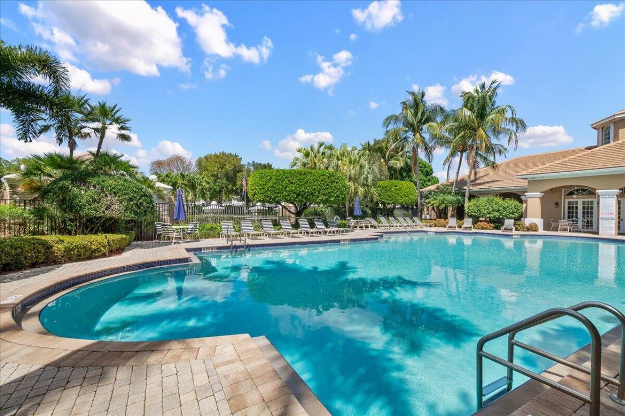 114 Lancaster Way, Royal Palm Beach, FL 33414 Photo