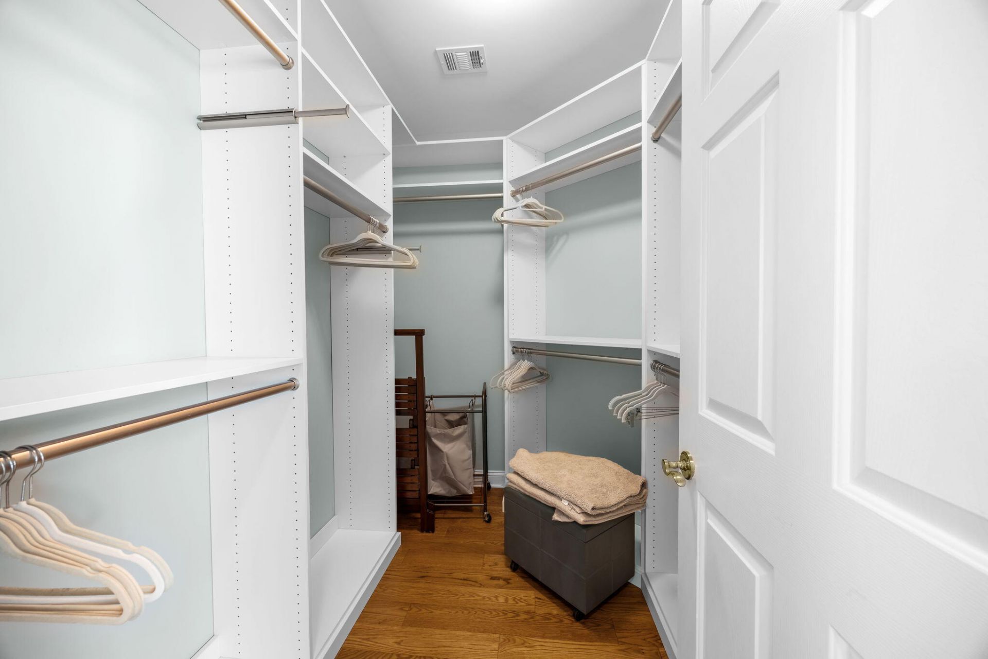 2 Wharfside Street Photo 12