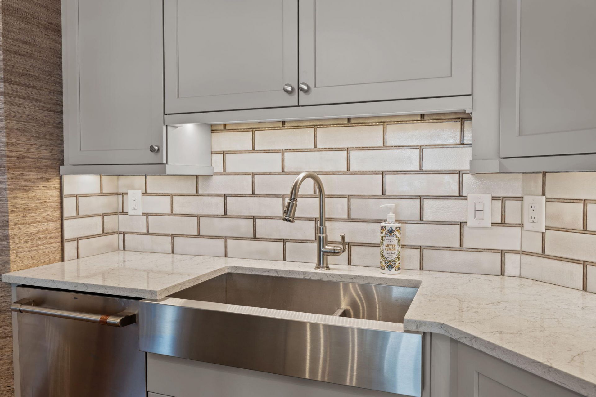 2 Wharfside Street Photo 18