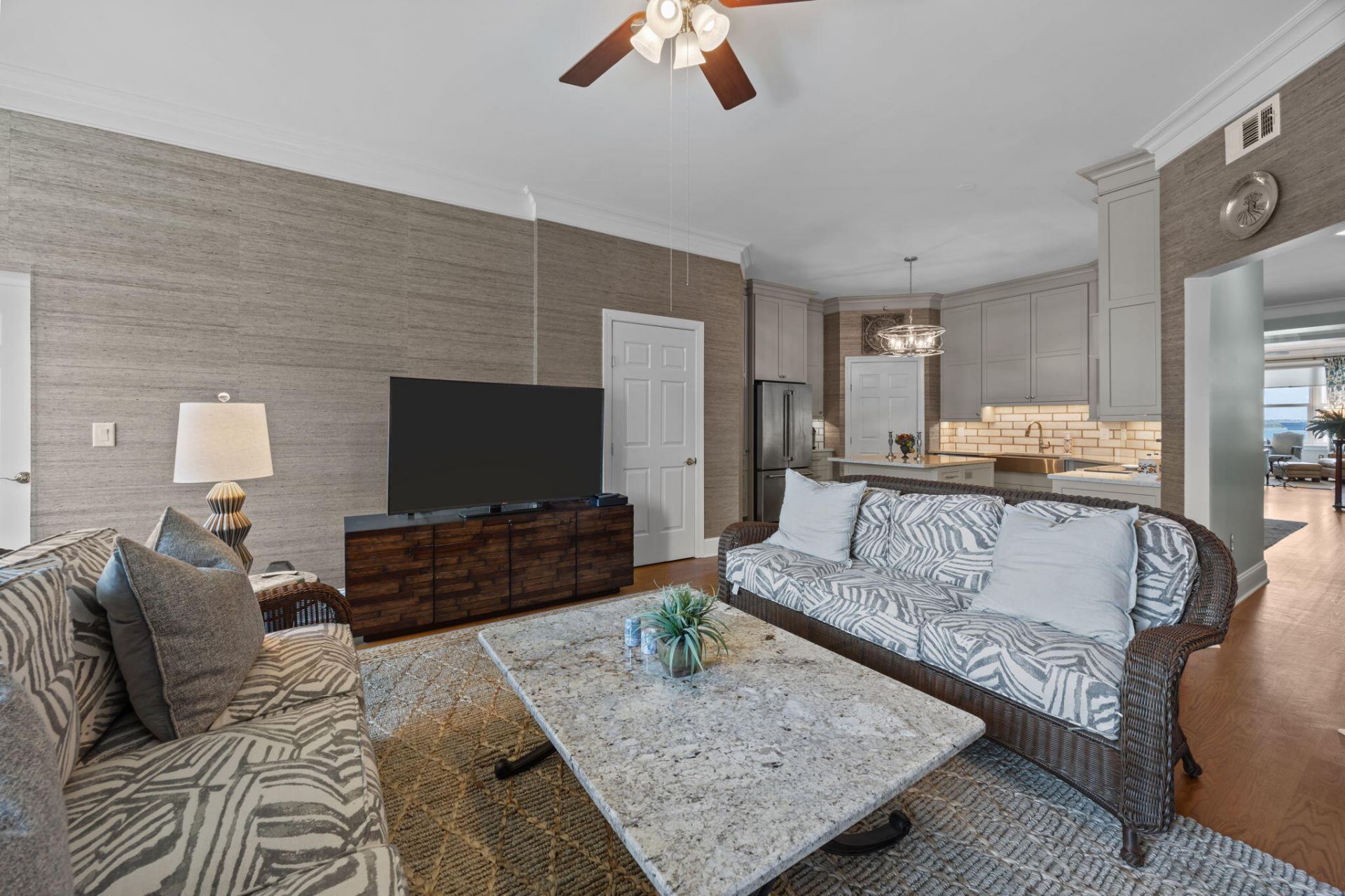 2 Wharfside Street Photo 23