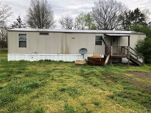 150 E Gum Log Road , Russellville, AR 72802