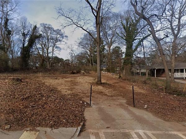 3398 Glenwood Road , Decatur, GA 30032