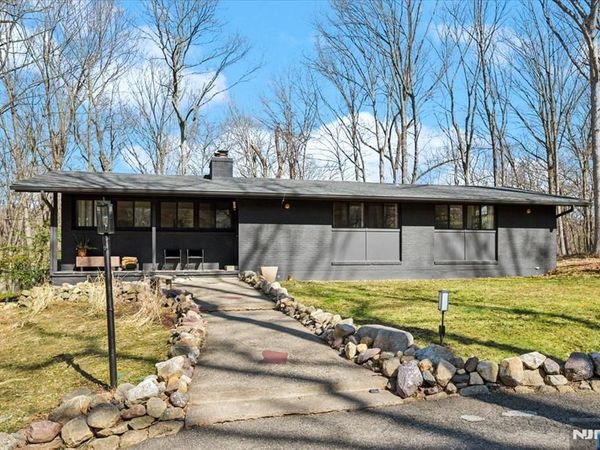 2 Audubon Drive, Denville Township, NJ 07834