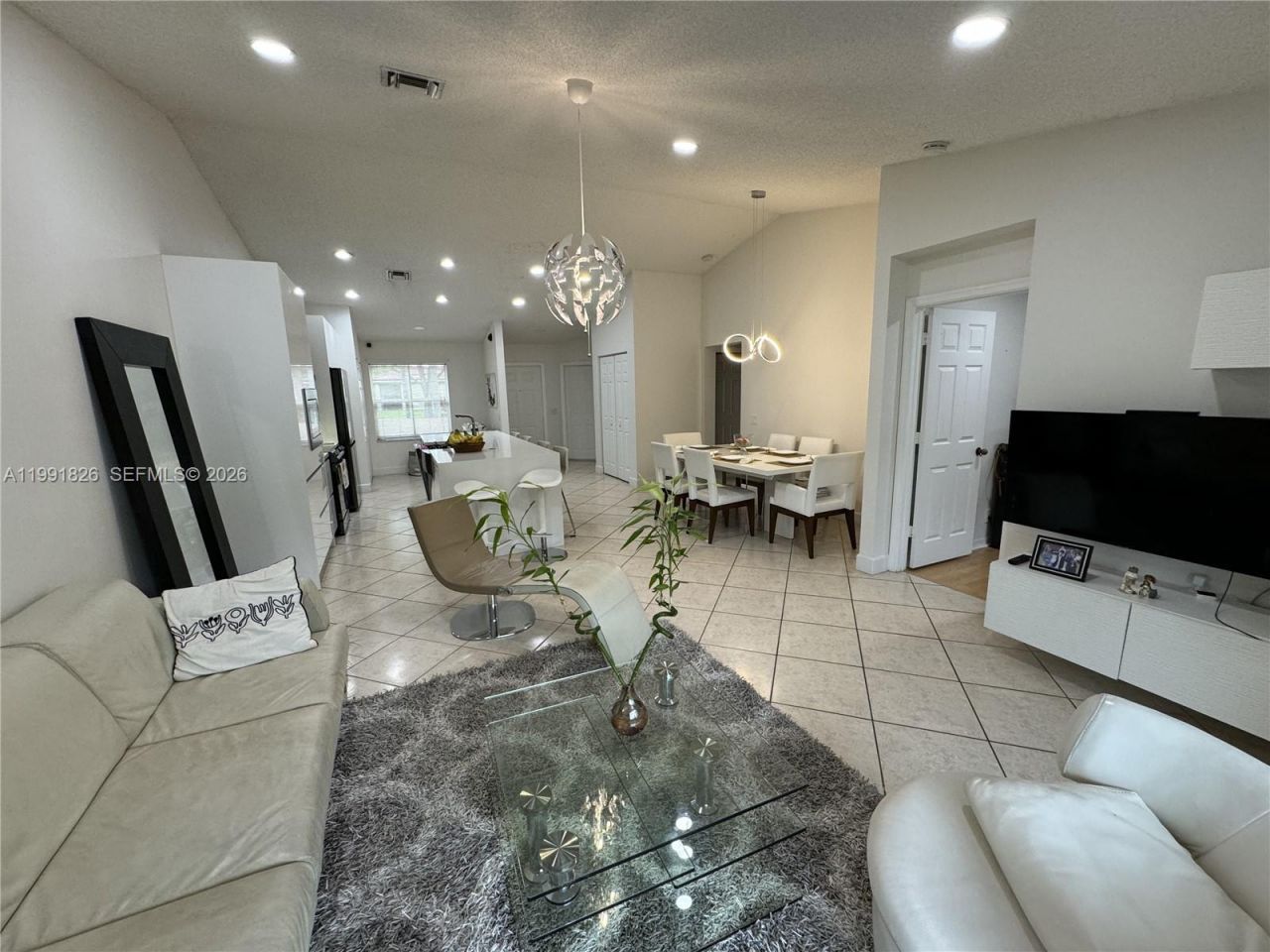 2002 Andromeda Ln , Weston, FL 33327 Photo