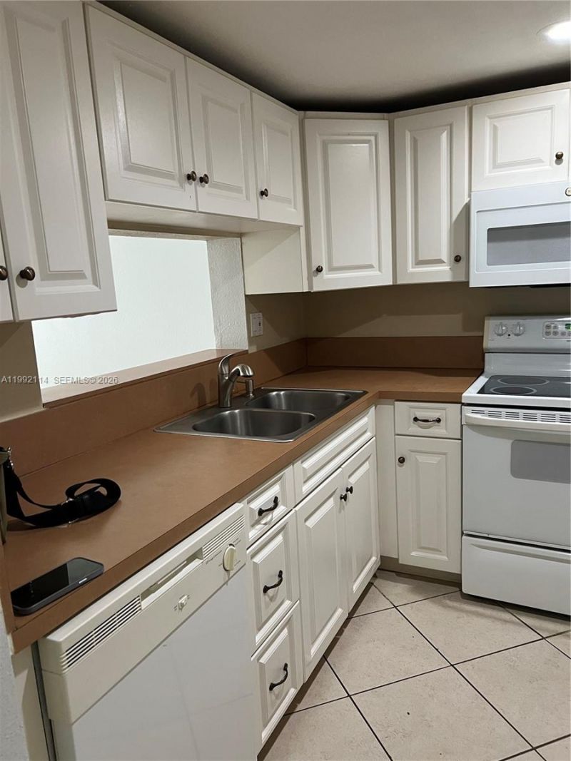 10845 SW 112th Ave, Unit 107, Miami, FL 33176 Photo