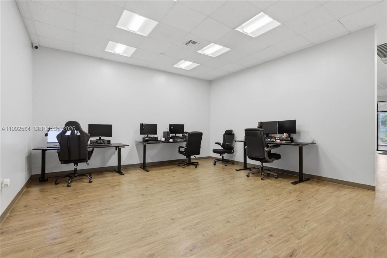 735-739 Shotgun Rd , Sunrise, FL 33326 Photo