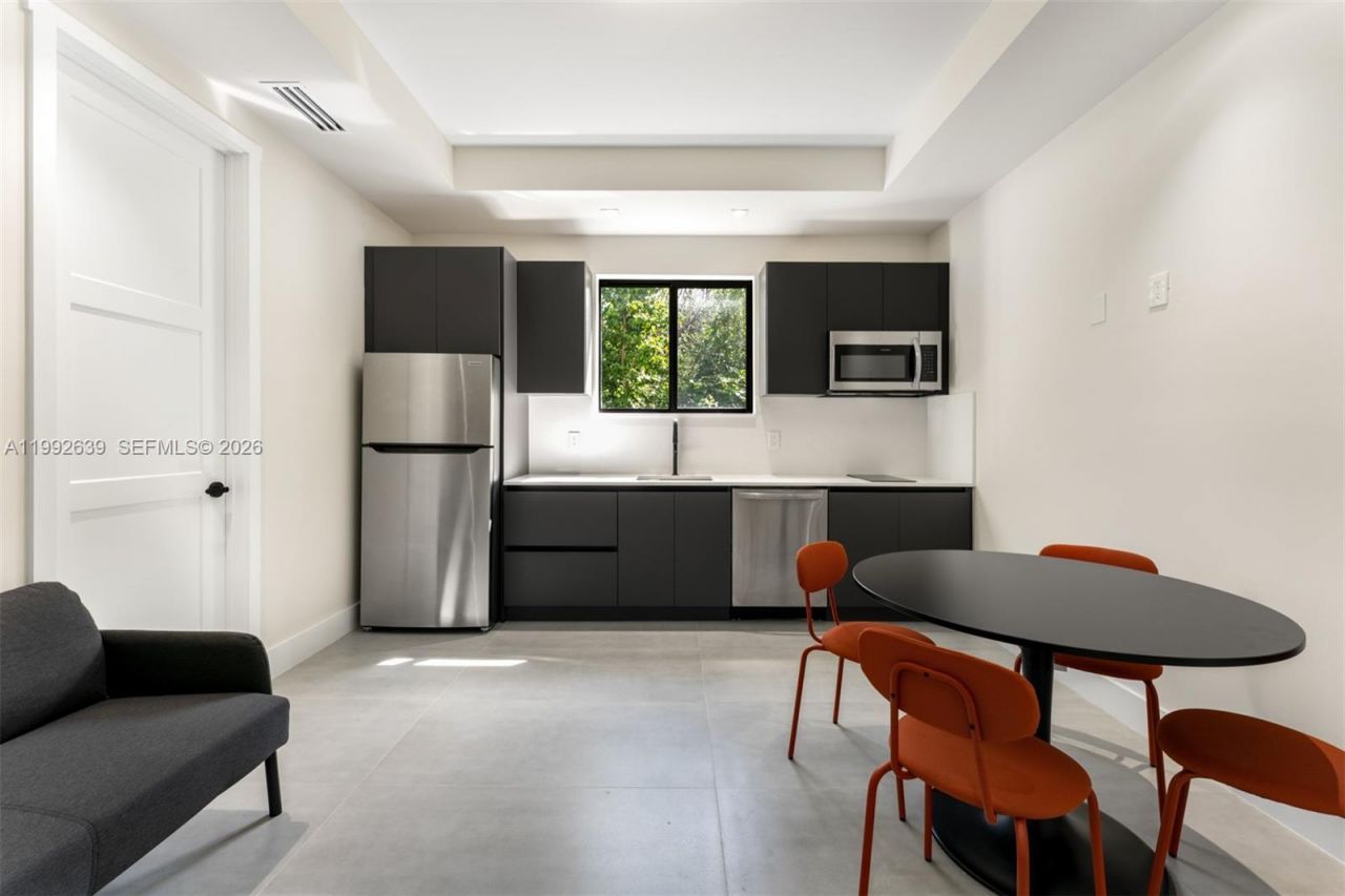 20 Coral Dr , Key Largo, FL 33037 Photo