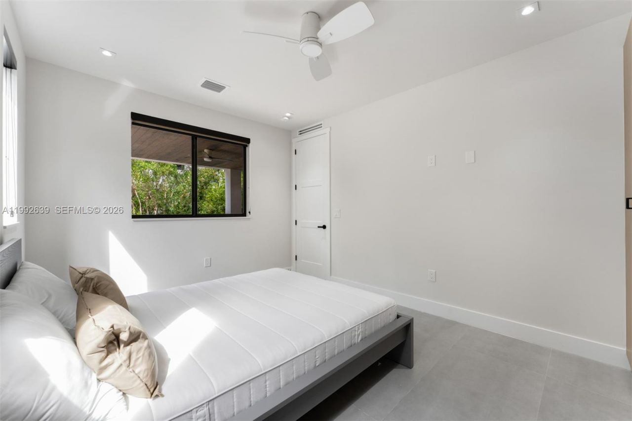 20 Coral Dr , Key Largo, FL 33037 Photo