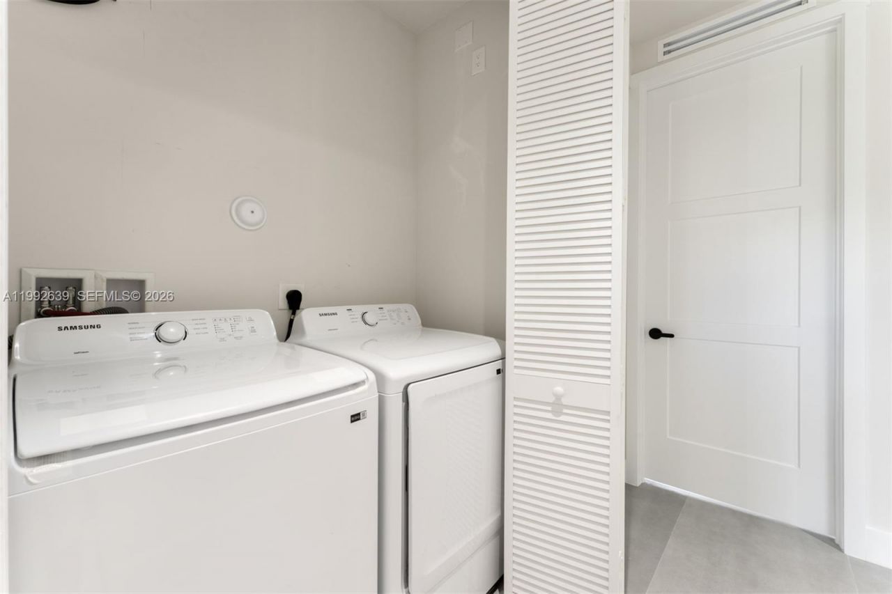 20 Coral Dr , Key Largo, FL 33037 Photo