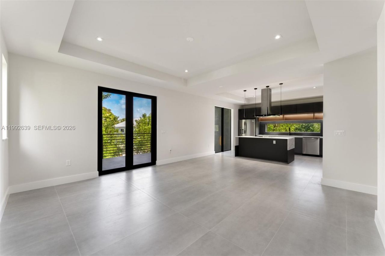 20 Coral Dr , Key Largo, FL 33037 Photo