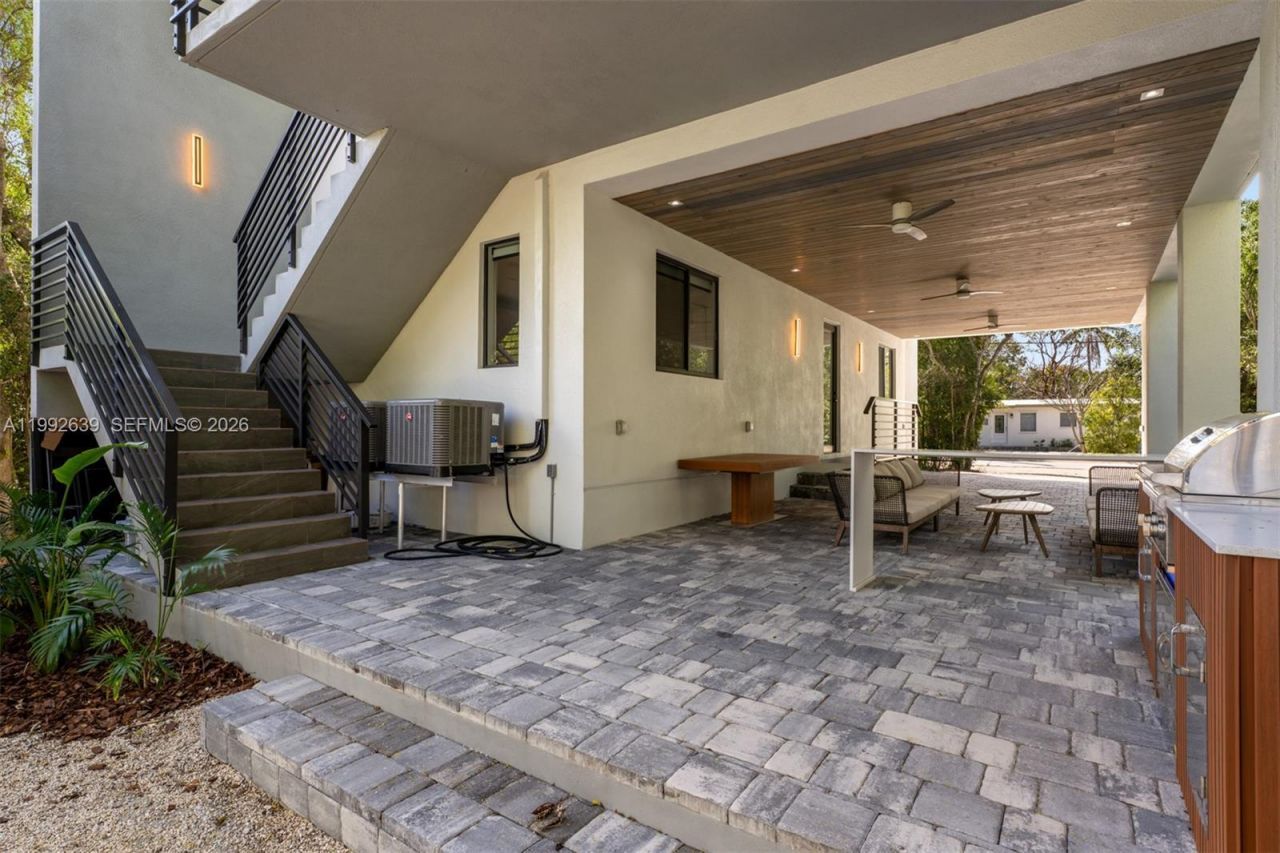 20 Coral Dr , Key Largo, FL 33037 Photo