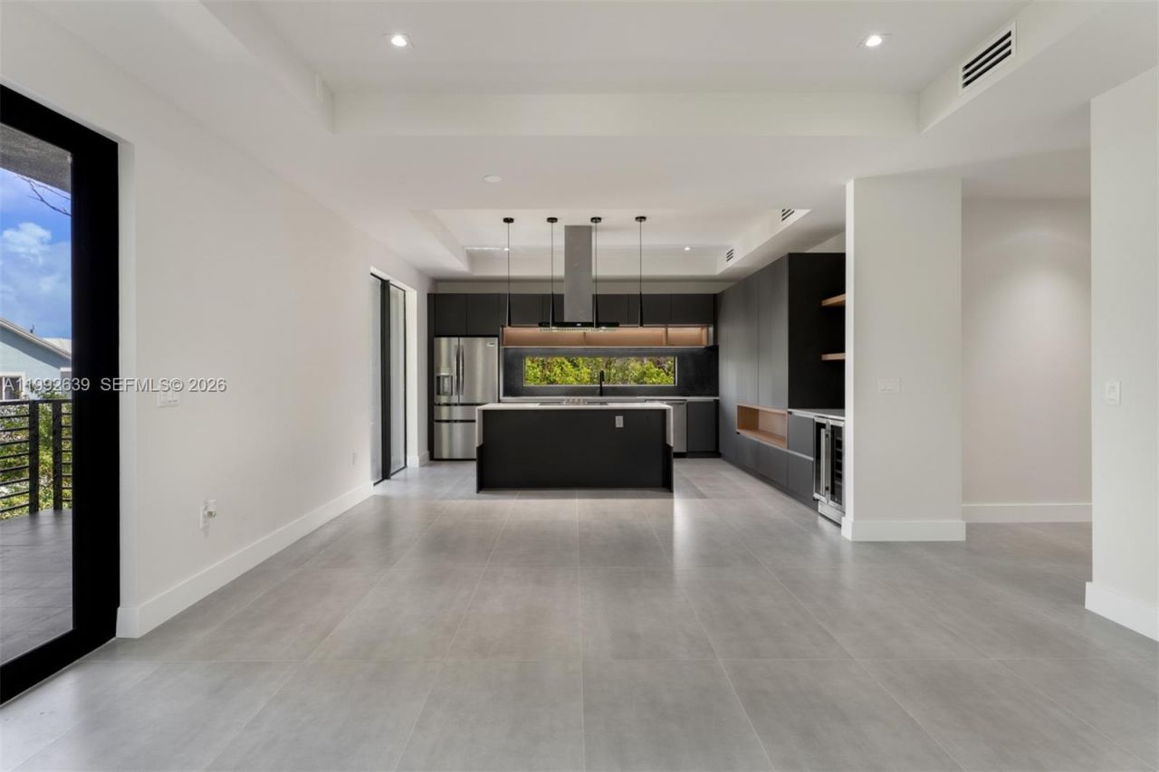 20 Coral Dr , Key Largo, FL 33037 Photo