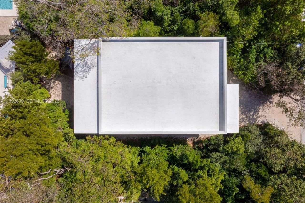 20 Coral Dr , Key Largo, FL 33037 Photo